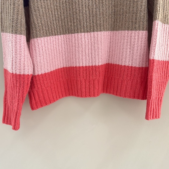 *LIKE NEW* Old Navy Slouchy Cozy Striped Boat-Neck Sweater for Women - Size M - Picture 3 of 8